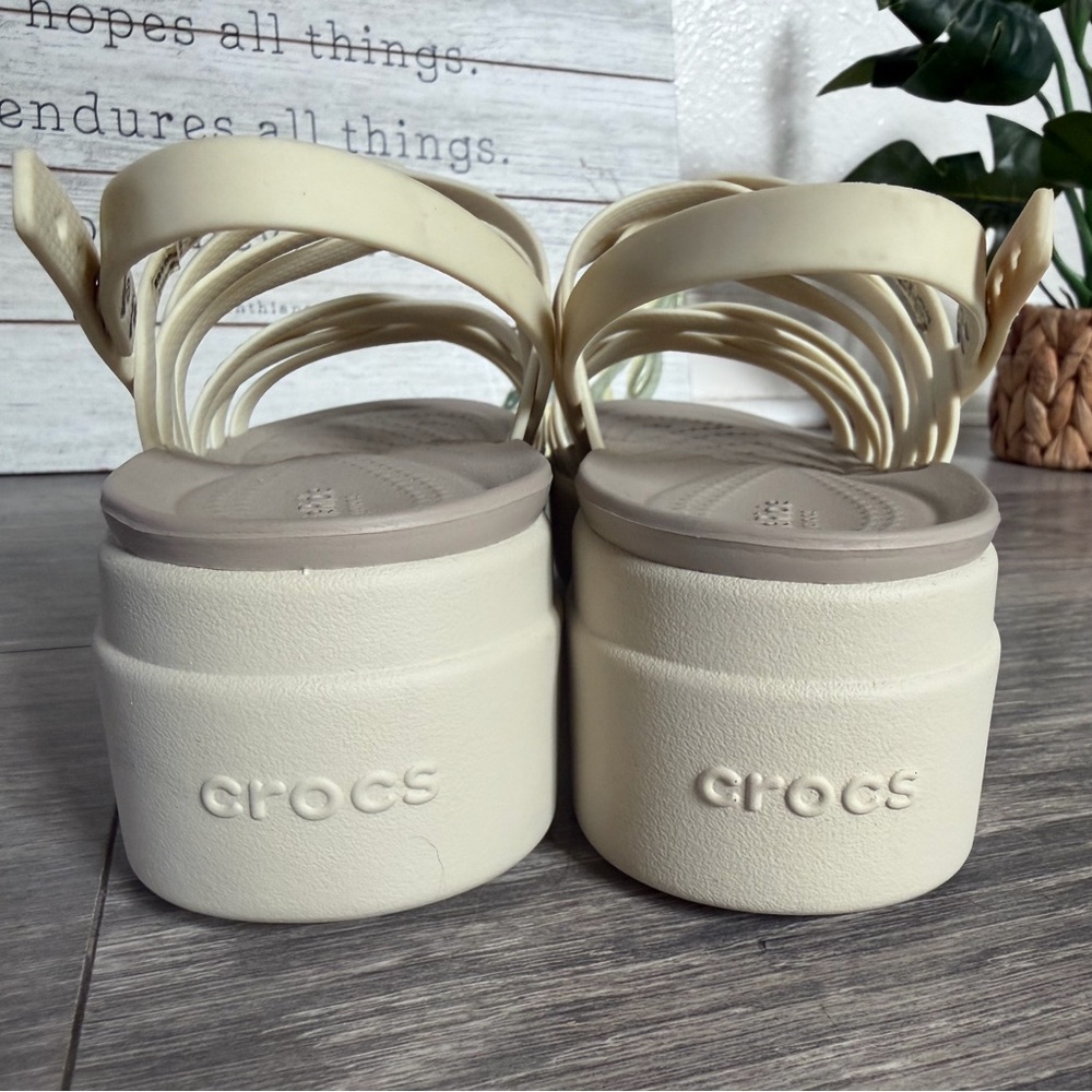 CROCS Lite Ride Brooklyn Foam Platform Wedge Strappy Sandal in Bone. Size 7 NWOT - Picture 7 of 11